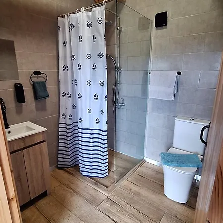 Chalet Adega Do Capitao Piedade (Azores)